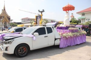 รถยกลาดกระบัง.com บริการ รถยก รถสไลด์ รถลาก ราคาถูก 64