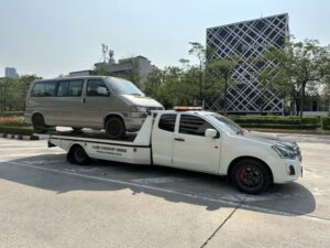 รถยกลาดกระบัง.com บริการ รถยก รถสไลด์ รถลาก ราคาถูก 77